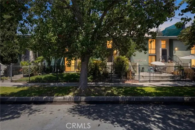 11107 Arminta St unit 22, Sun Valley, CA 91352 - #2