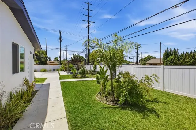 18853 Saticoy Street, Reseda, CA 91335 - #3