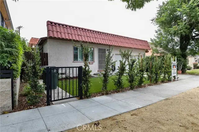 924 Clark, Burbank, CA 91506 - #3