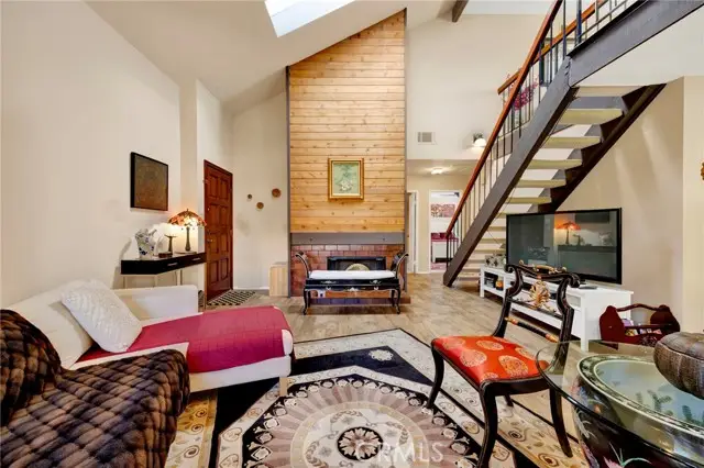 456 San Jose Avenue  #B, Burbank, CA 91501 - #3