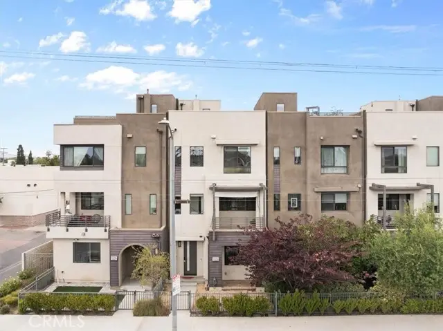 13225 Victory Blvd, Van Nuys, CA 91401 - #1