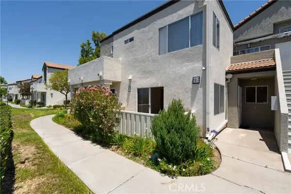 21200 Trumpet Dr #103, Newhall, CA 91321