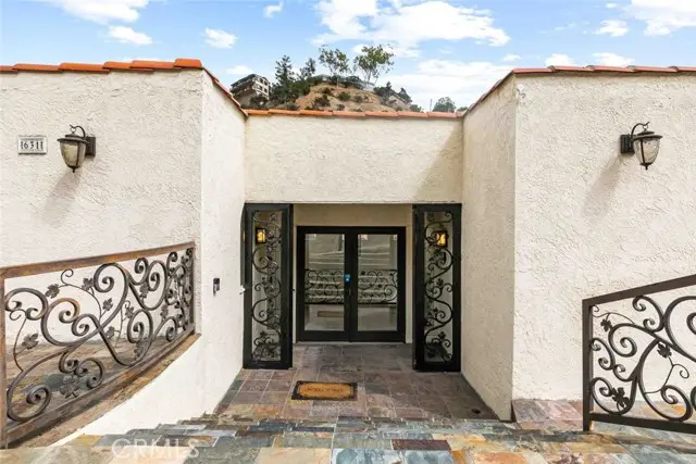 631 Caleb Street, Glendale, CA 91202 - #3