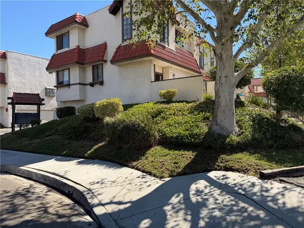 27610 Nugget Drive  #1, Canyon Country, CA 91387