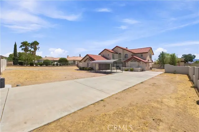 16239 Kamana Rd, Apple Valley, CA 92307 - #2