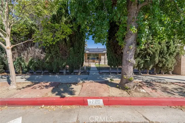 9720 Hayvenhurst, Northridge, CA 91343 - #1