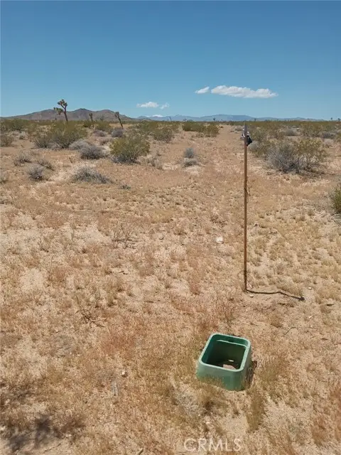 408 Stable Road, Landers, CA 92285