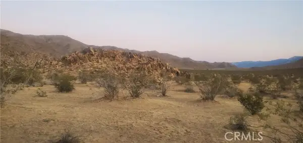 5 Esaws Avenue, Apple Valley, CA 92307