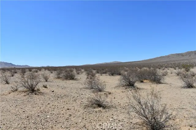 0 APN 0495-132-32-0000, Hinkley, CA 92347 - #1