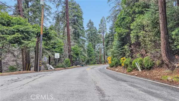 642 Rose Quartz Road, Cedar Glen, CA 92321