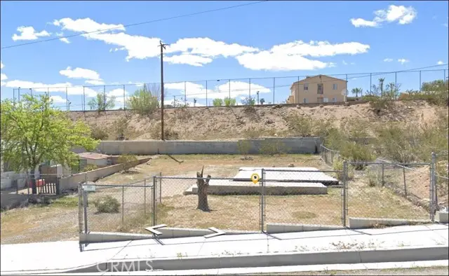 524 Pioneer Street, Barstow, CA 92311 - #1