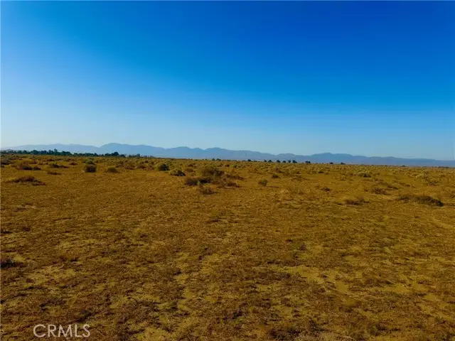 82 STW VIC AVE E # J2, Lancaster, CA 93535 - #3