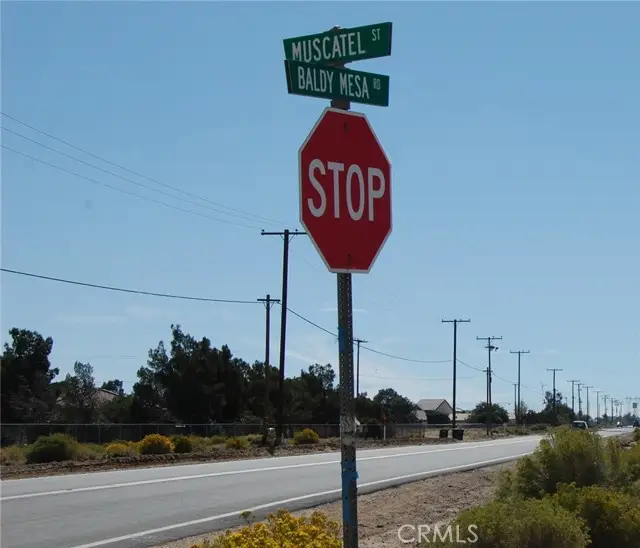 1 Arrohead Rd, Phelan, CA 92371 - #2