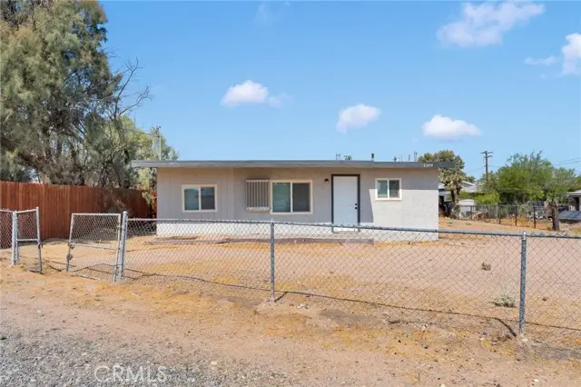 33454 Hampton Way, Daggett, CA 92327 - #1
