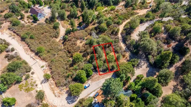 1556 Craghill Dr, Cedar Glen, CA 92321 - Image #2