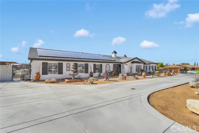 11546 Oakwood Avenue, Hesperia, CA 92345 - #3