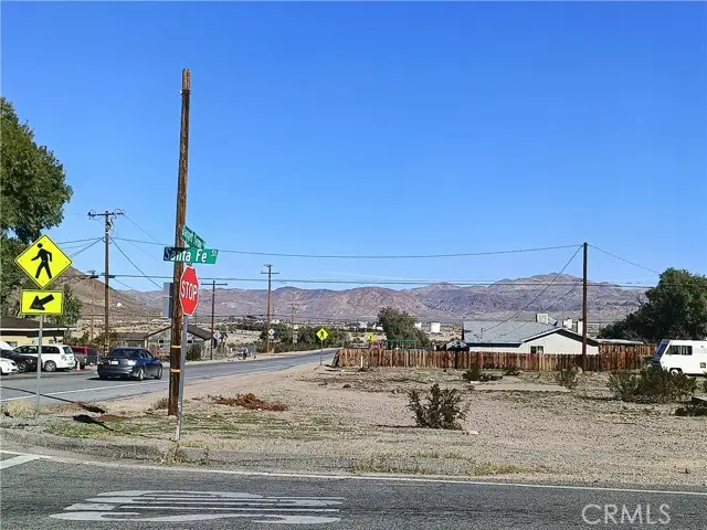 10 Santa Fe Street, Daggett, CA 92327 - #2