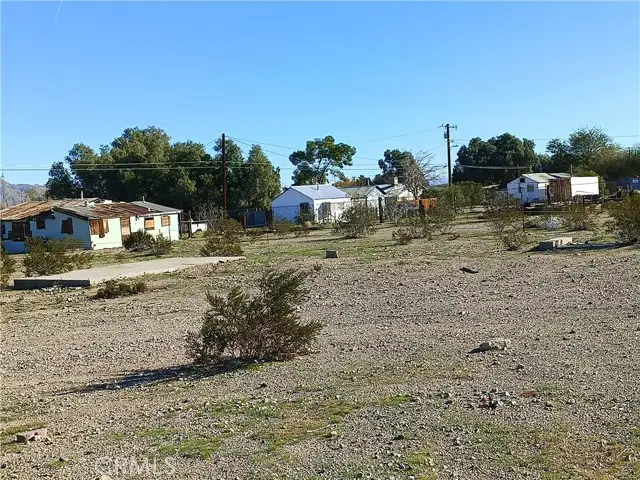 10 Santa Fe Street, Daggett, CA 92327 - #3