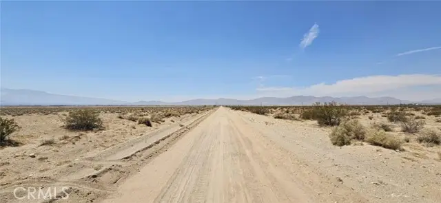 800 Granite Road, Lucerne Valley, CA 92356 - Image #2