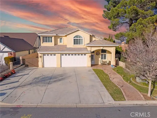 17790 Cresta Blanca, Victorville, CA 92395 - #1