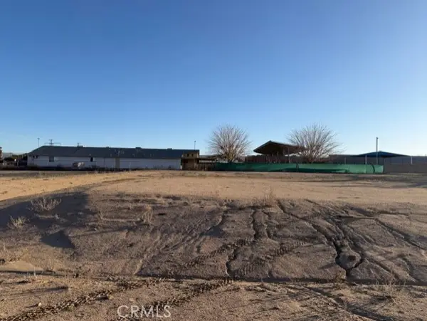 2 Valencia, Hesperia, CA 92345