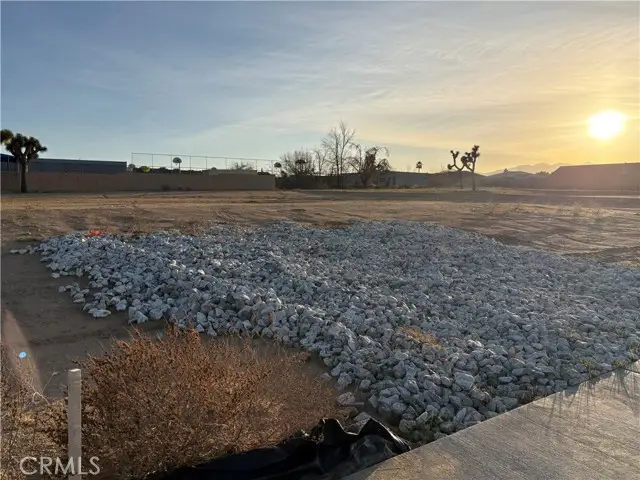 3 Valencia, Hesperia, CA 92345 - #2