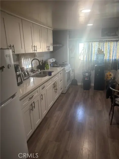 9020 Somerset Boulevard  #19, Bellflower, CA 90706 - Image #3