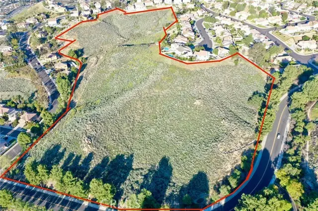 16286 Lakepointe Drive, Riverside, CA 92503 - #1