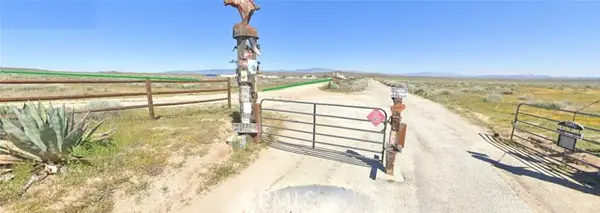 45425 137th St W, Lancaster, CA 93536