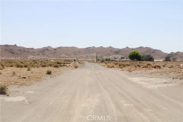 4 Markham Avenue, Adelanto, CA 92301 - #1