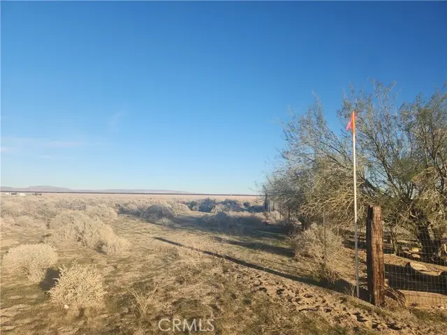 10 Edie Road, Hinkley, CA 92347 - #3