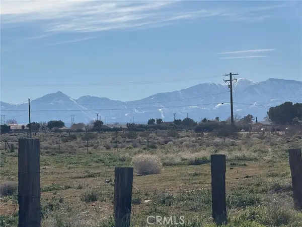 13290 Smoketree Street, Victorville, CA 92392