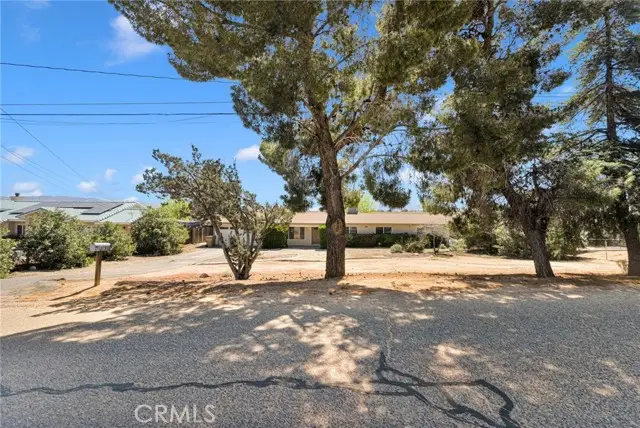 16783 Mission, Hesperia, CA 92345 - #3