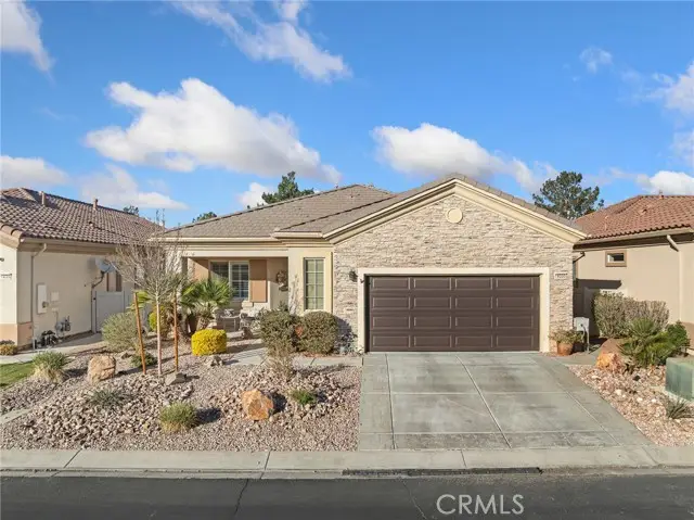19330 Galloping Hill, Apple Valley, CA 92308 - #1
