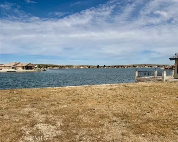 26322 Corona, Helendale, CA 92342