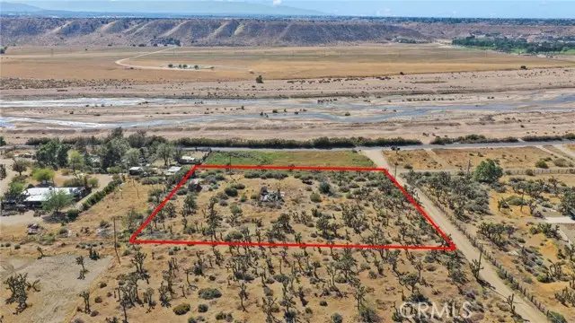1 Lamprey Road, Apple Valley, CA 92308 - #2