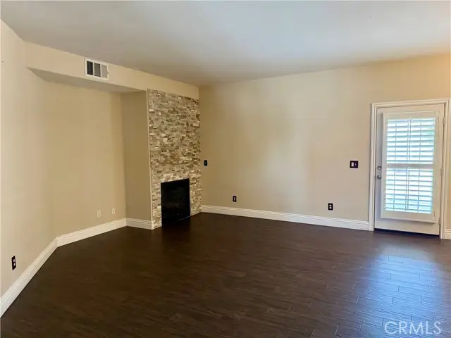 12244 Knobhill, Victorville, CA 92392 - #3