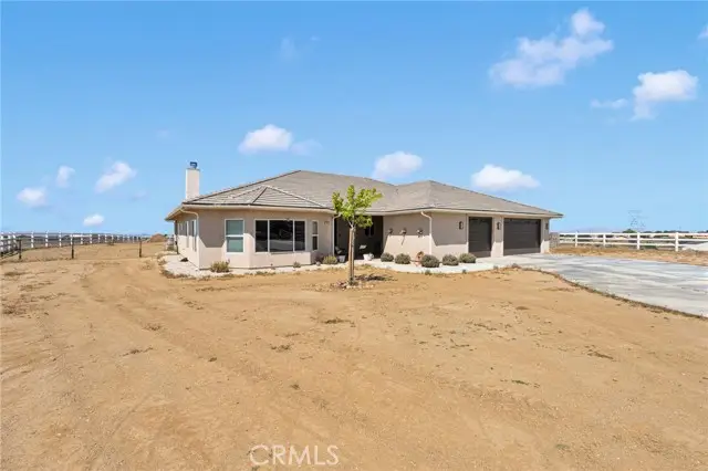 9926 Fir St, Hesperia, CA 92344 - #3