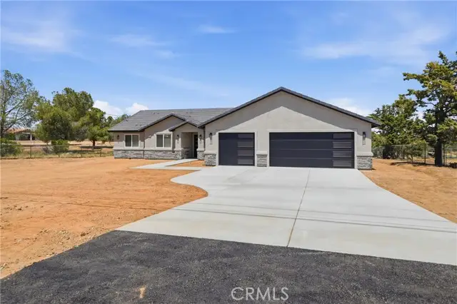 18090 Hinton Street, Hesperia, CA 92345 - #2