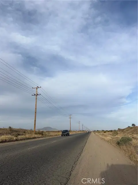 2 Air Expressway, Adelanto, CA 92301