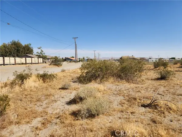 2 Horizon Court, Phelan, CA 92371