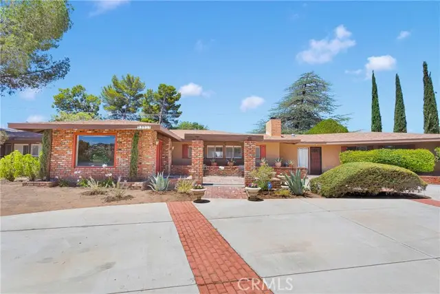 19955 Chickasaw Road, Apple Valley, CA 92307 - #1