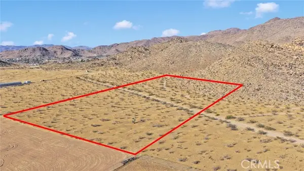 14323 Fairview Valley, Apple Valley, CA 92307