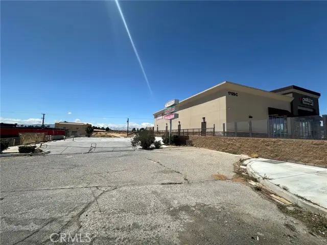17153 Bear Valley, Hesperia, CA 92345 - #2