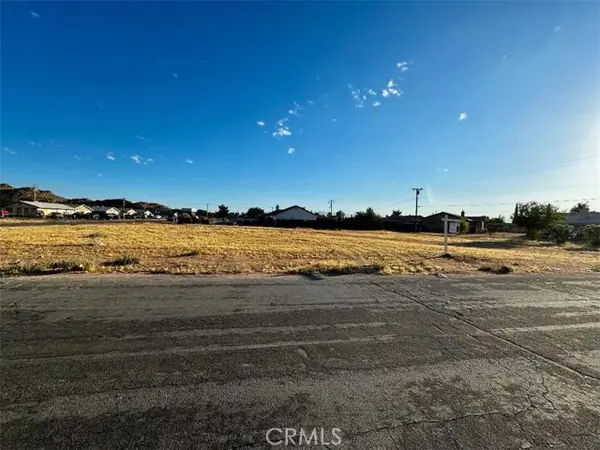 154 Broken Bow Road, Apple Valley, CA 92307