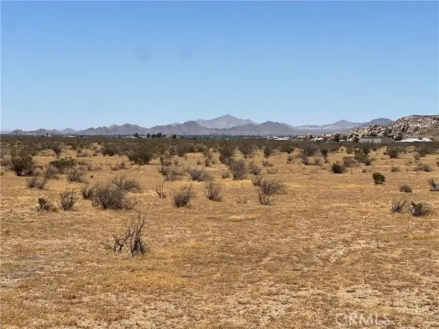 5 Del Oro Road, Apple Valley, CA 92308 - #1