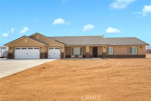 14825 Pela Road, Apple Valley, CA 92307 - #1