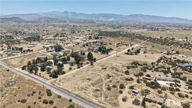9232 Eaby, Phelan, CA 92371 - #2