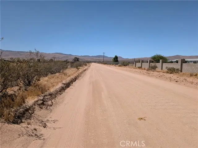 0 Manzana parcel #0435-022-15 Drive, Apple Valley, CA 92308 - #3