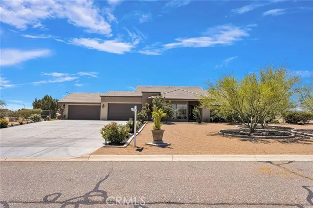 9879 Silver Palm Drive, Hesperia, CA 92344 - #3